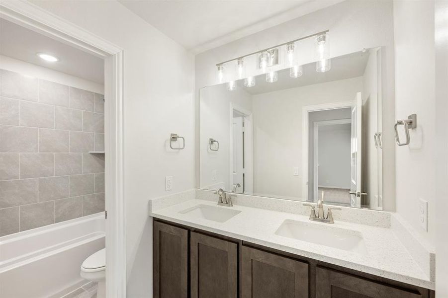 Furnished interior view inside a new home in Homestead at Daniel Farms, DeSoto (Image 30).