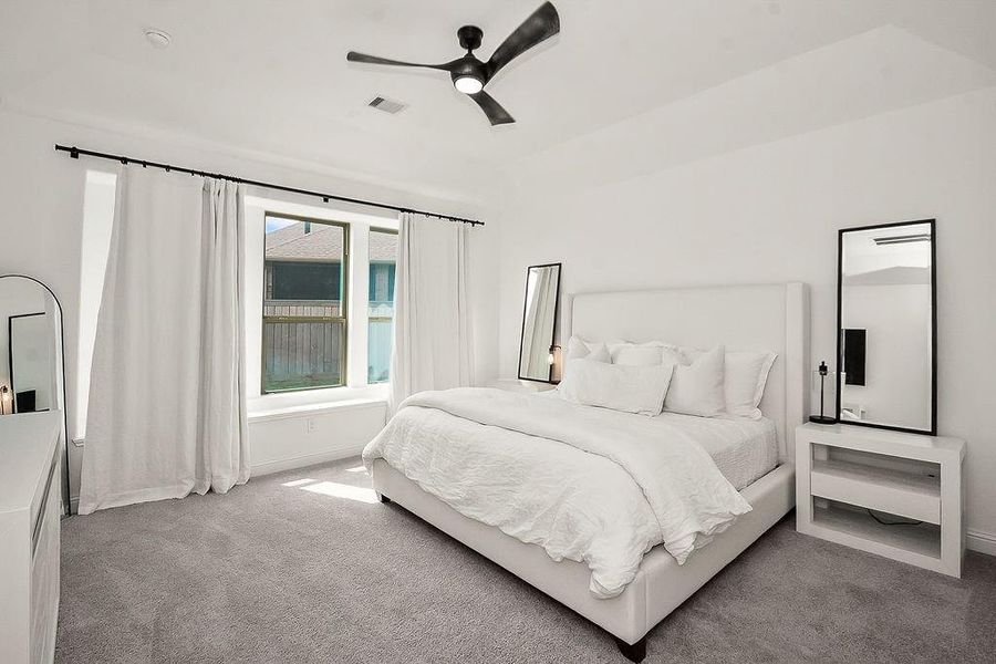 Large oversized primary bedroom Large oversized primary bedroom