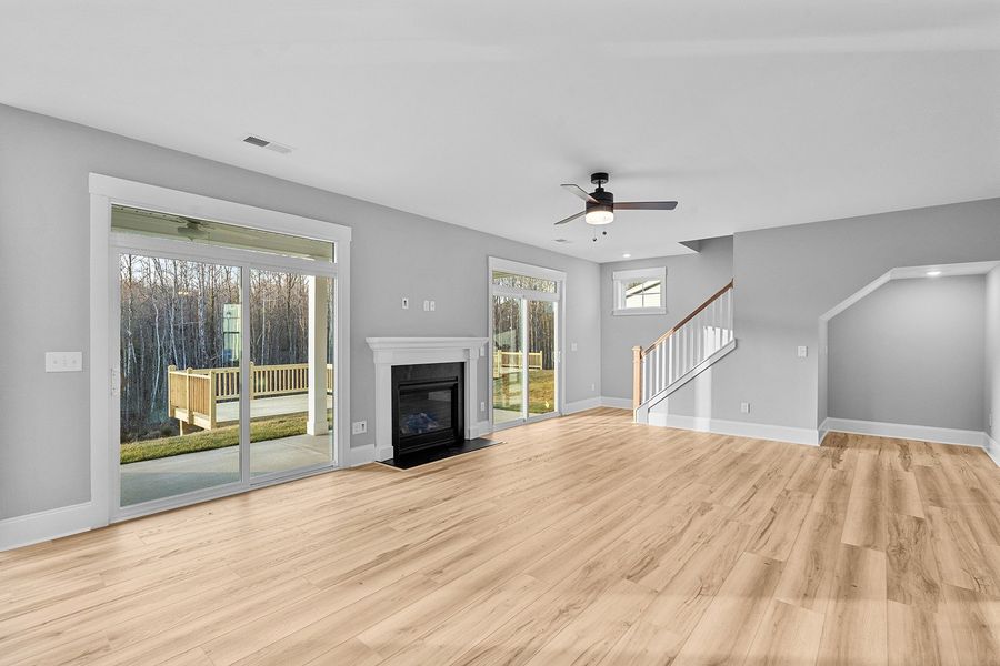 Spacious, unfurnished interior of a new home in Hanes Lake, Winston-Salem (Image 22).