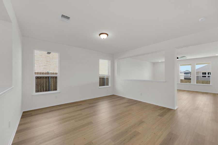 Spacious, unfurnished interior of a new home in Salerno - Classic Collection, Round Rock (Image 27). Spacious, unfurnished interior of a new home in Salerno - Classic Collection, Round Rock (Image 27).