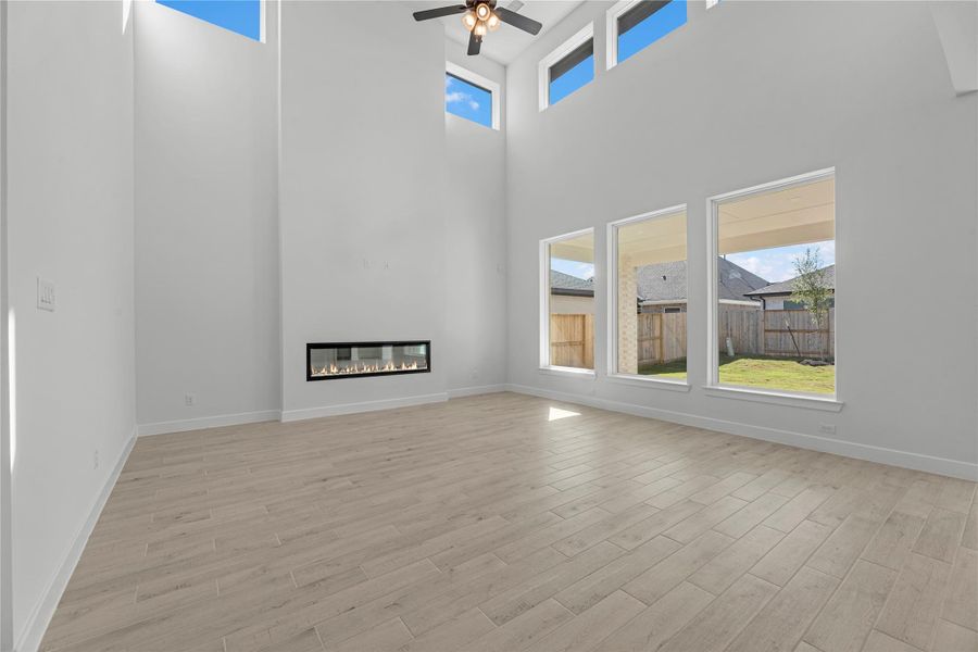 Spacious, unfurnished interior of a new home in Meridiana, Manvel (Image 10). Spacious, unfurnished interior of a new home in Meridiana, Manvel (Image 10).