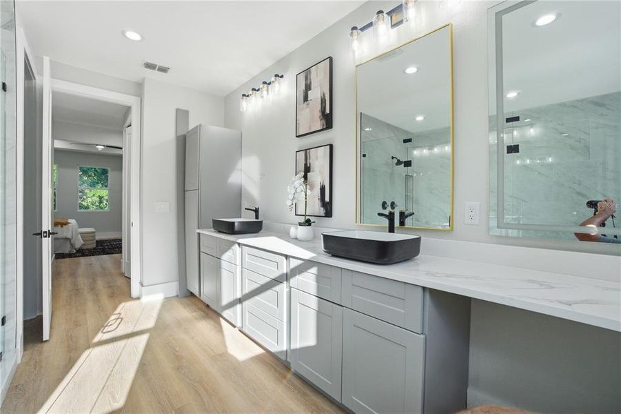 Furnished interior view inside a new home in , Belle Isle (Image 9).