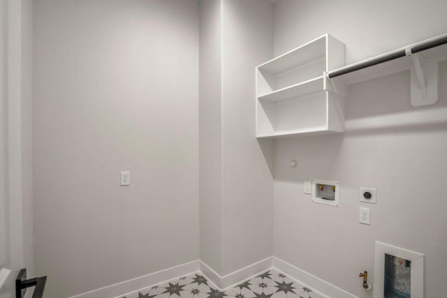 Spacious, unfurnished interior of a new home in ARTAVIA 70′ Lots, Conroe (Image 44).