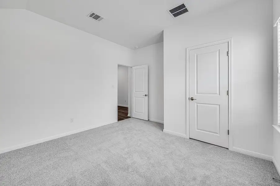 Spacious, unfurnished interior of a new home in Emory Crossing 50s, Hutto (Image 12).