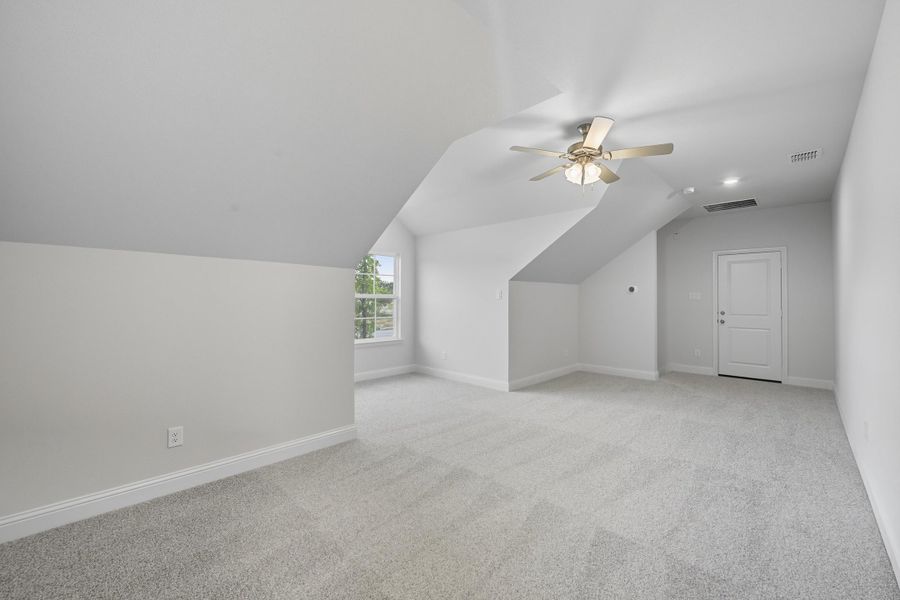 Representative unfurnished interior of a home built from the Garrison III by Cheldan Homes in Arbor Oaks, Boyd (Image 29).