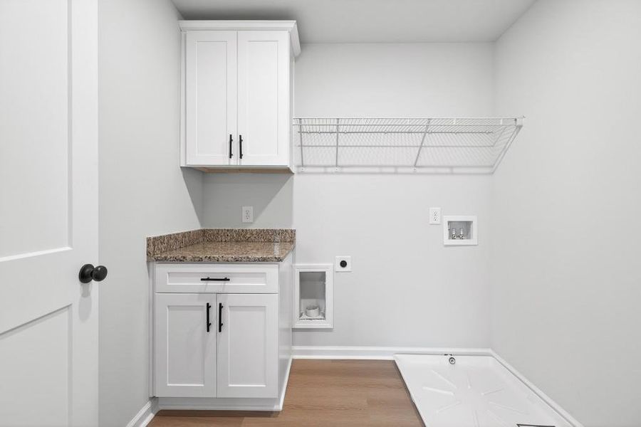 Spacious, unfurnished interior of a new home in , Commerce (Image 25).