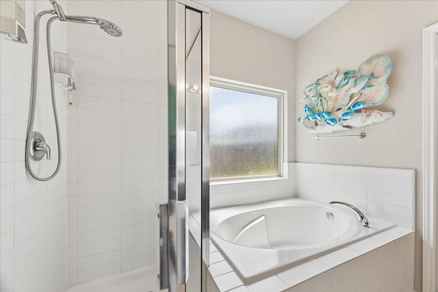 Close-up of interior finishes inside a home in Stonebrooke, Conroe (Image 19).