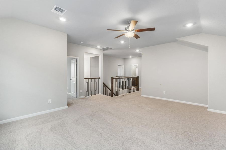 Spacious, unfurnished interior of a new home in Morningstar, Andice (Image 30).