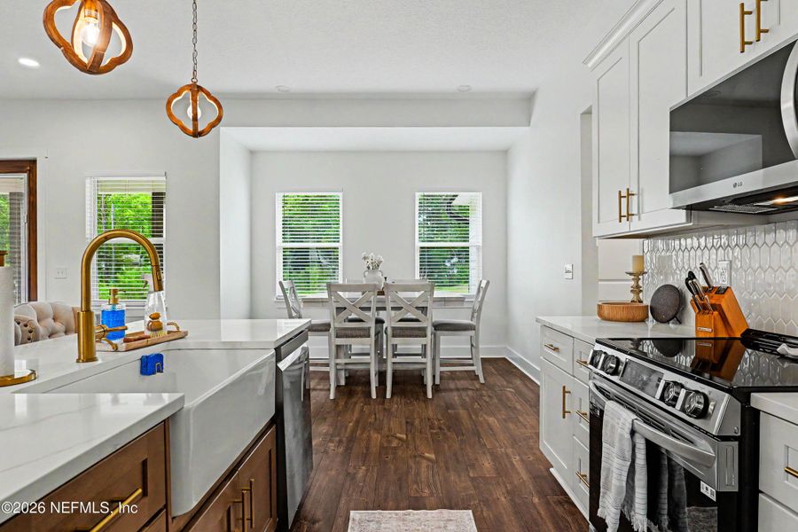 Furnished interior view inside a new home in , Callahan (Image 42).