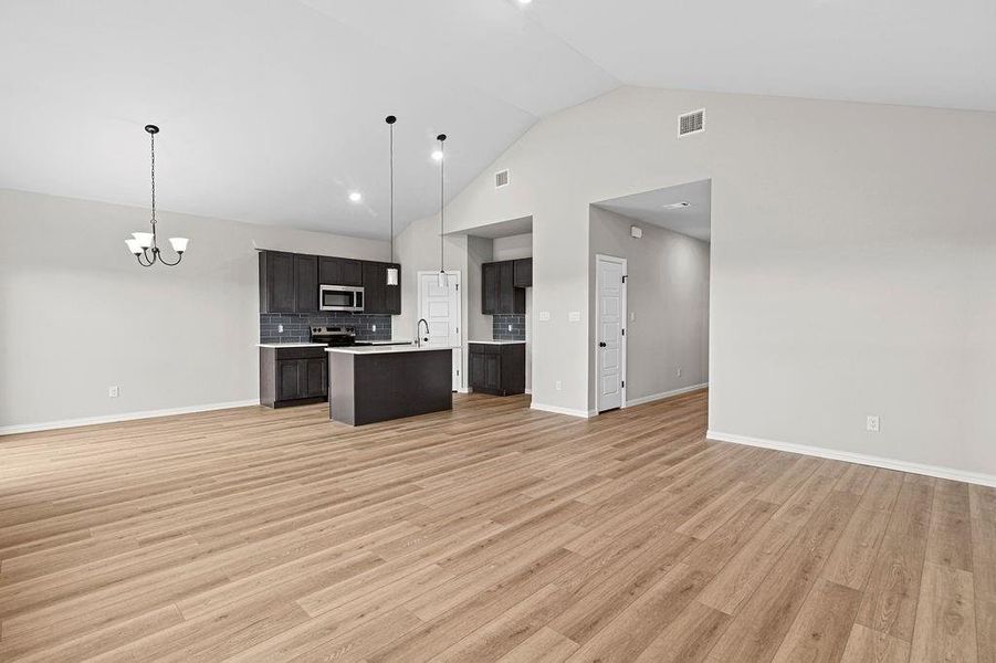 Spacious, unfurnished interior of a new home in Trails of Fossil Creek, Fort Worth (Image 24).