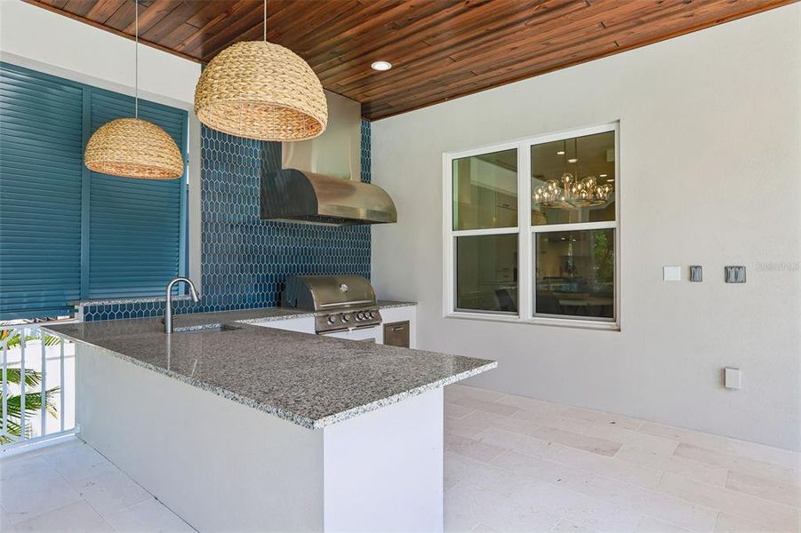 Exterior details and patio area of a home in , Tampa (Image 34).