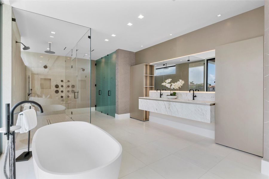 Furnished interior view inside a new home in , Fort Lauderdale (Image 38).