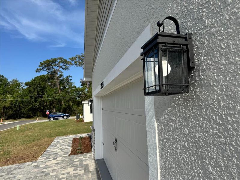 Exterior details and patio area of a home in , Dade City (Image 32).