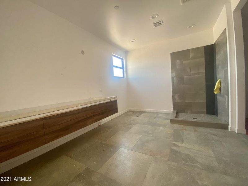 Master Bath Lot 1