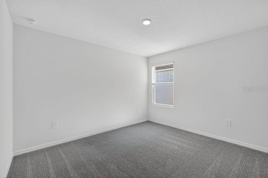 Spacious, unfurnished interior of a new home in Palm Wind, Hudson (Image 28).