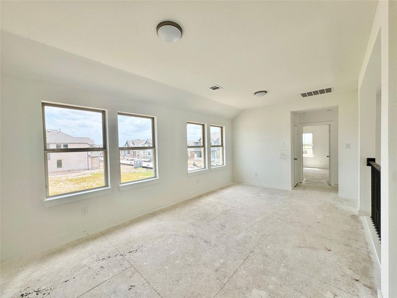 Spacious, unfurnished interior of a new home in Pomona: 40ft. lots, Manvel (Image 14). Spacious, unfurnished interior of a new home in Pomona: 40ft. lots, Manvel (Image 14).