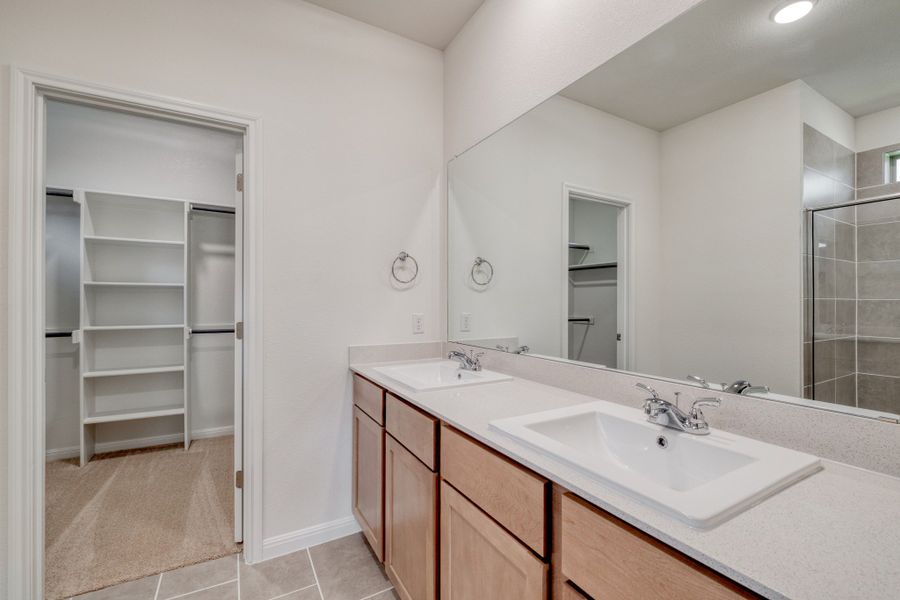 Furnished interior view inside a new home in Trinity Ranch, Elgin (Image 11).
