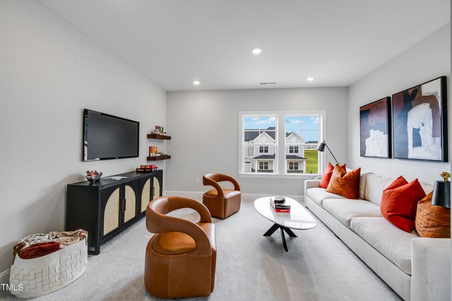 SUN_Annandale_Pic_Tyler_19