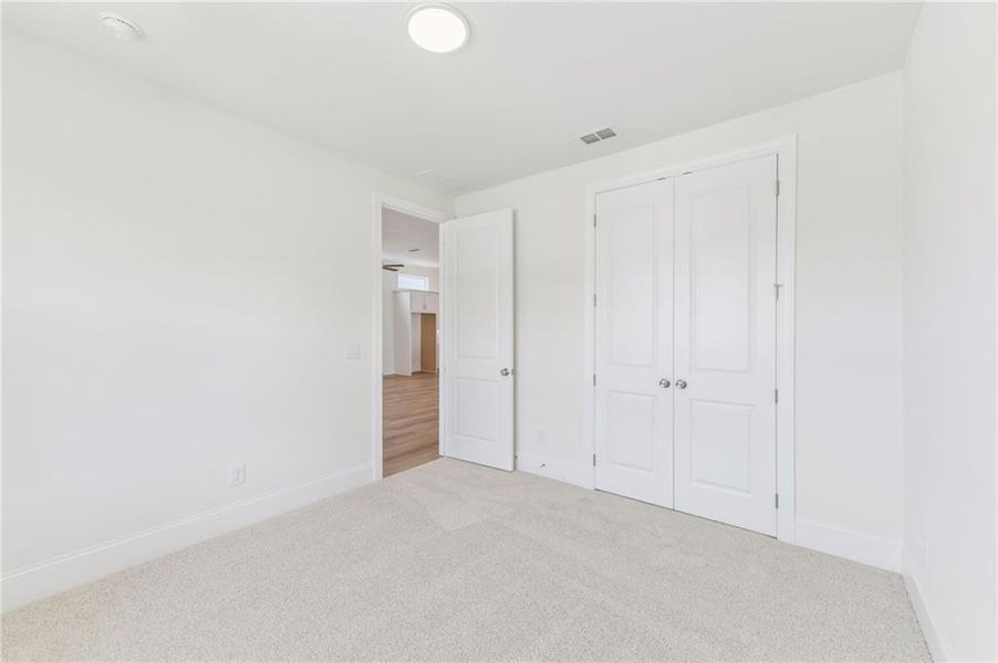 Spacious, unfurnished interior of a new home in Aberdeen, Hoschton (Image 25).