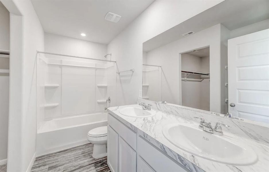 Furnished interior view inside a new home in Cedar Creek on Maple, Abilene (Image 7).