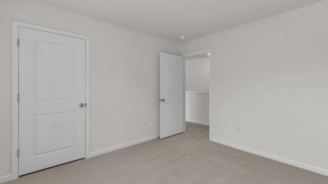 Spacious, unfurnished interior of a new home in Middleton, Greensboro (Image 26).