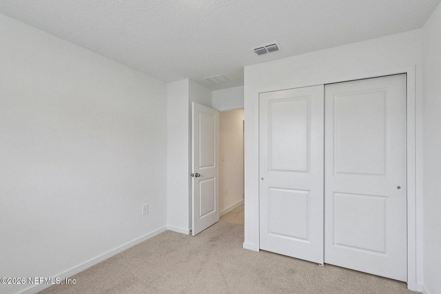 Spacious, unfurnished interior of a new home in , Jacksonville (Image 33).