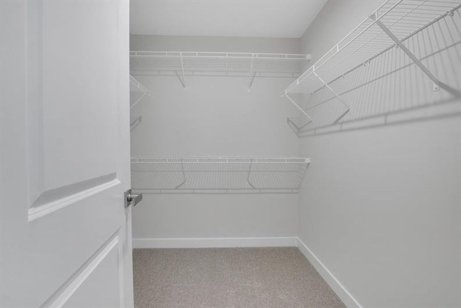 Spacious, unfurnished interior of a new home in Edinburgh, Locust Grove (Image 43).