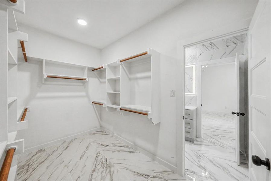 Image 34 of a home in .