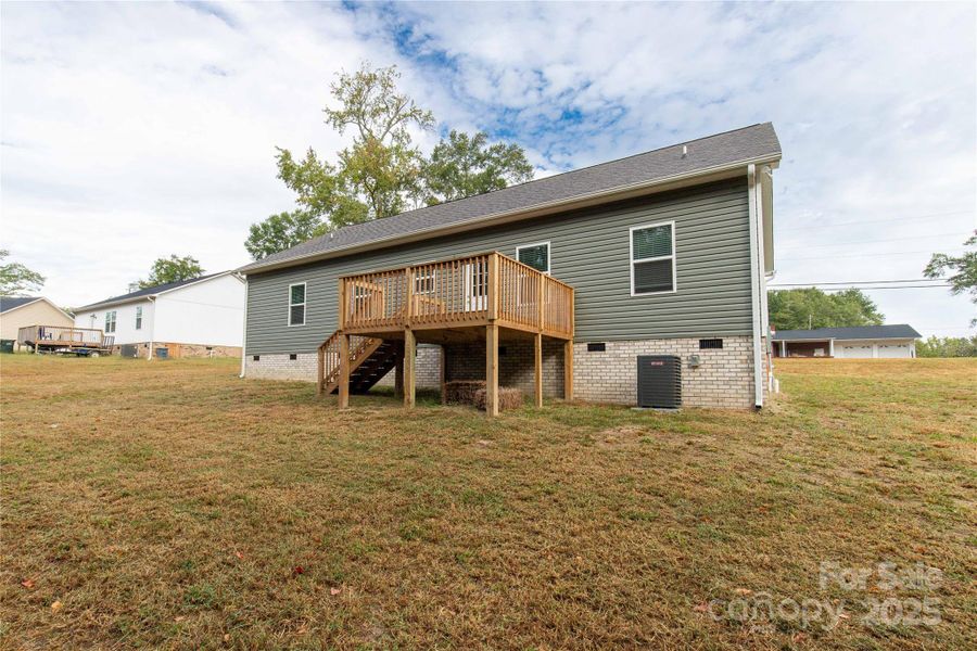 Exterior details and patio area of a home in , Heath Springs (Image 17).