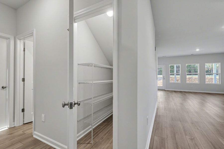 Spacious, unfurnished interior of a new home in Hainer Place, Conway (Image 22).