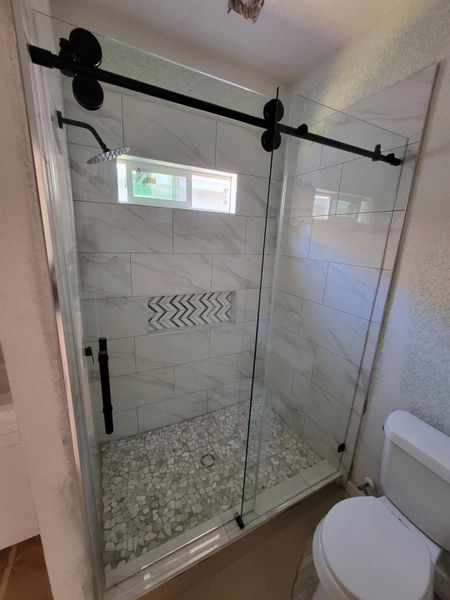 Actual picture of the primary bathroom shower Actual picture of the primary bathroom shower