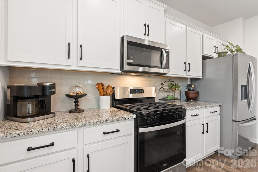 Furnished interior view inside a new home in Valleywood Farms, Waynesville (Image 19).