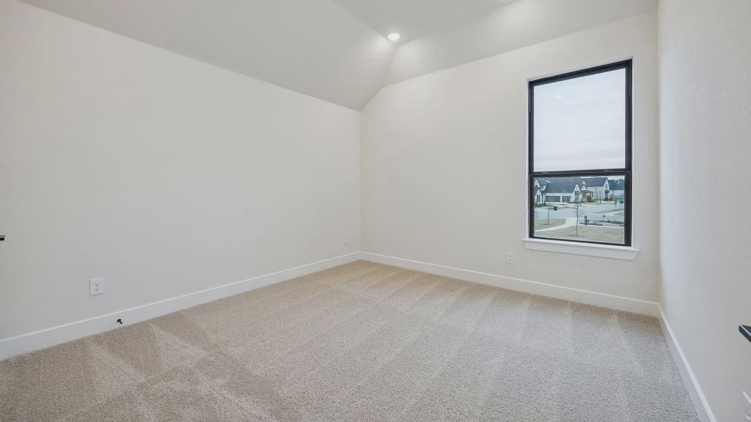 Representative unfurnished interior of a home built from the Lakewood by Chesmar Homes in Attwater 65's, Waller (Image 30).