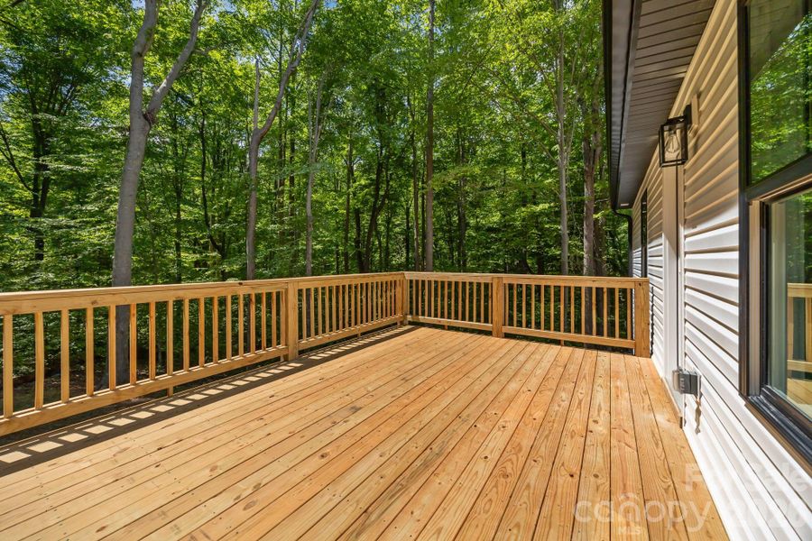 Exterior details and patio area of a home in , Statesville (Image 17).