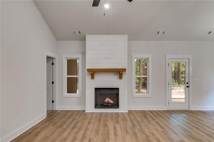 Spacious, unfurnished interior of a new home in , Silver Creek (Image 22). Spacious, unfurnished interior of a new home in , Silver Creek (Image 22).