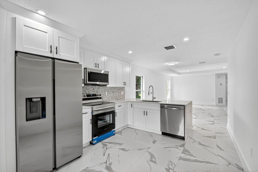 Furnished interior view inside a new home in , West Palm Beach (Image 7).