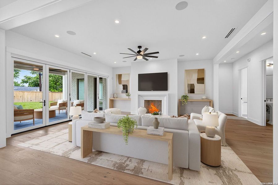 Furnished interior view inside a new home in , Alamo Heights (Image 17).