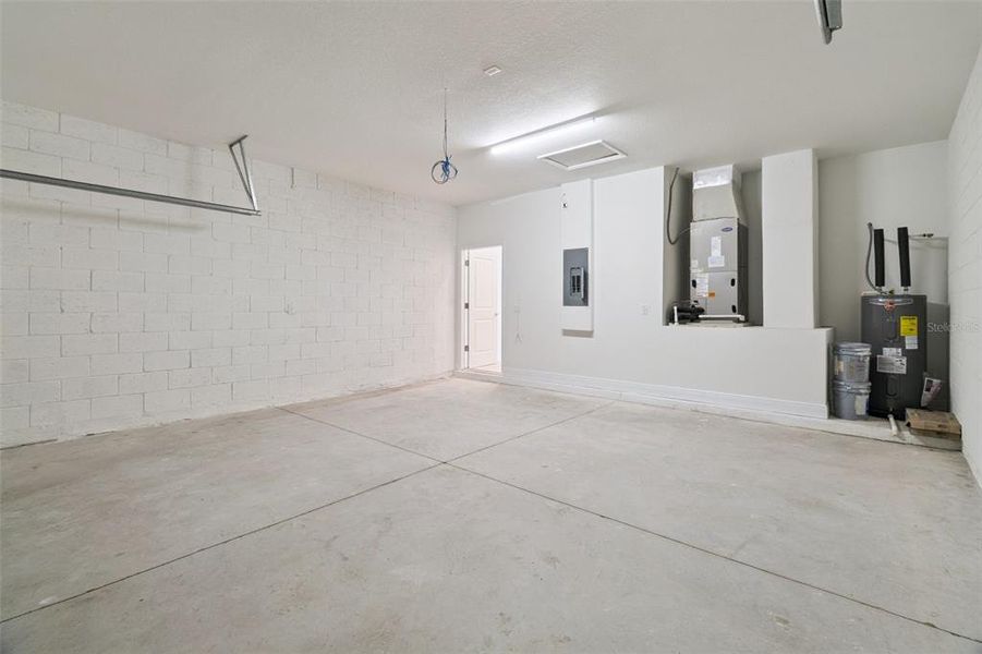 Spacious, unfurnished interior of a new home in , Yeehaw Junction (Image 38). Spacious, unfurnished interior of a new home in , Yeehaw Junction (Image 38).