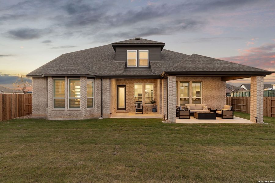 Exterior details and patio area of a home in , Kyle (Image 3).