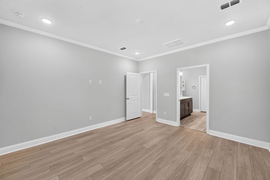 Spacious, unfurnished interior of a new home in Del Webb Charleston at Nexton, Summerville (Image 26).