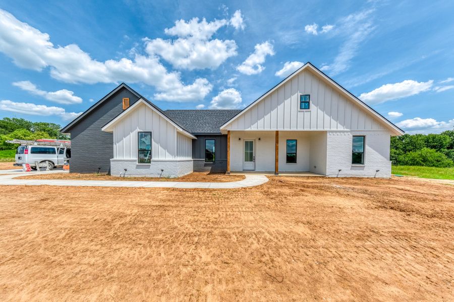 Representative exterior photo of a completed home built from the Loretta by Zeal Home Builders in Horizon Meadow Estates, Paradise, TX (Image 40). Representative exterior photo of a completed home built from the Loretta by Zeal Home Builders in Horizon Meadow Estates, Paradise, TX (Image 40).
