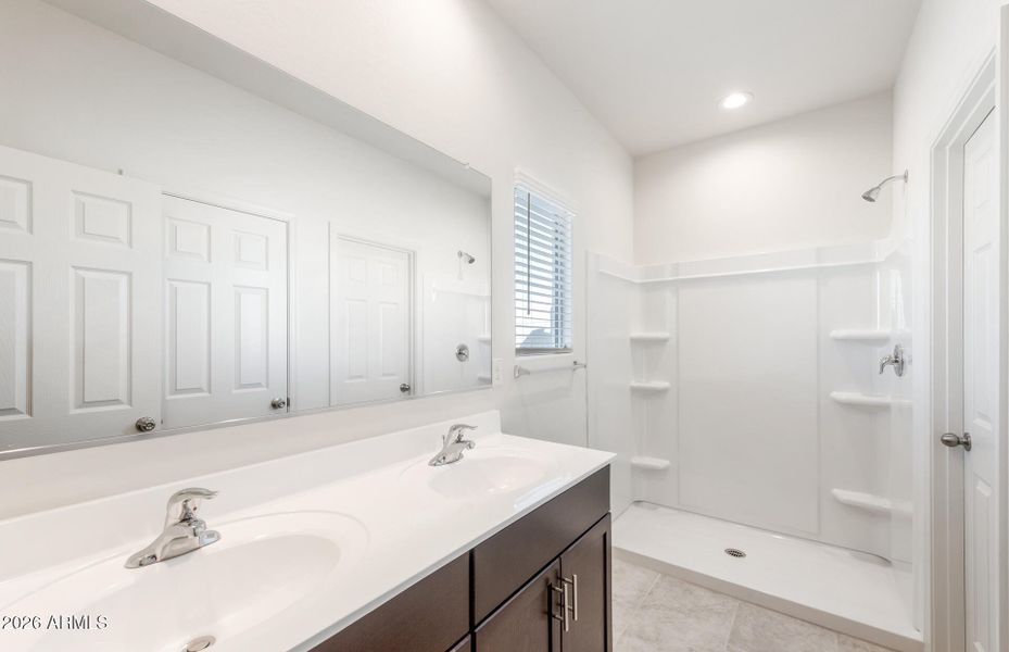 12 - Owner Bathroom 12 - Owner Bathroom