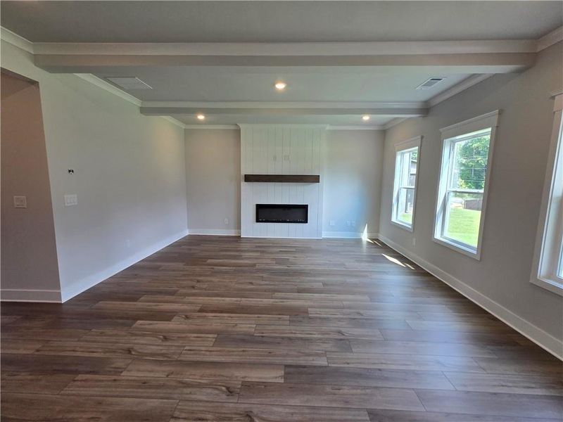 Spacious, unfurnished interior of a new home in Pinecrest Ridge, Dacula (Image 21).