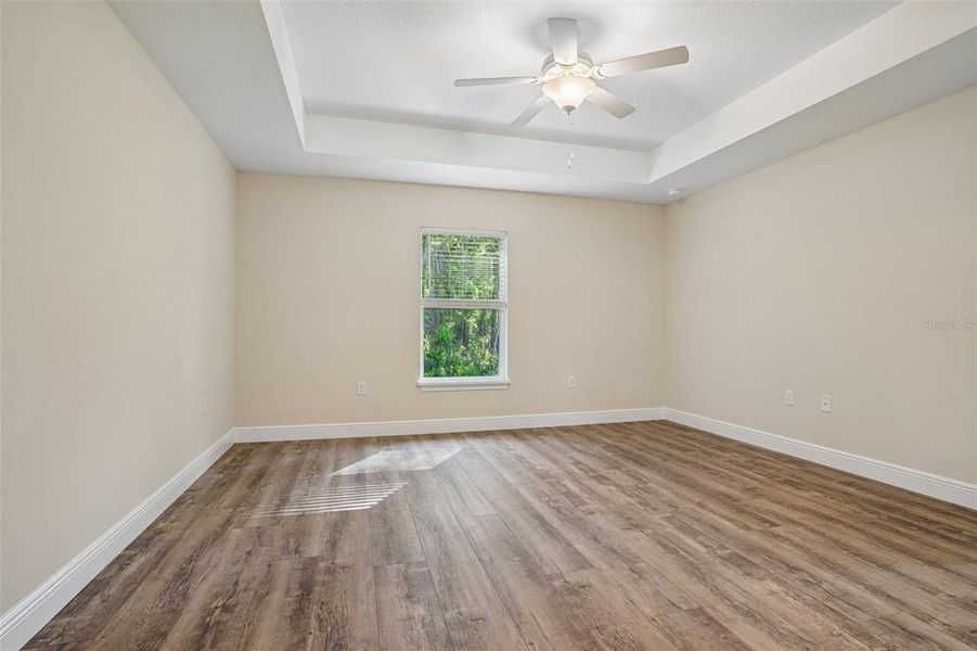 Spacious, unfurnished interior of a new home in , Citrus Springs (Image 23).