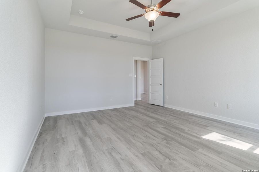 Spacious, unfurnished interior of a new home in Lonesome Dove, San Antonio (Image 27). Spacious, unfurnished interior of a new home in Lonesome Dove, San Antonio (Image 27).