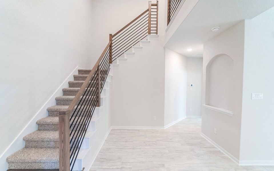 Spacious, unfurnished interior of a new home in Arcadia Ridge, San Antonio (Image 19).