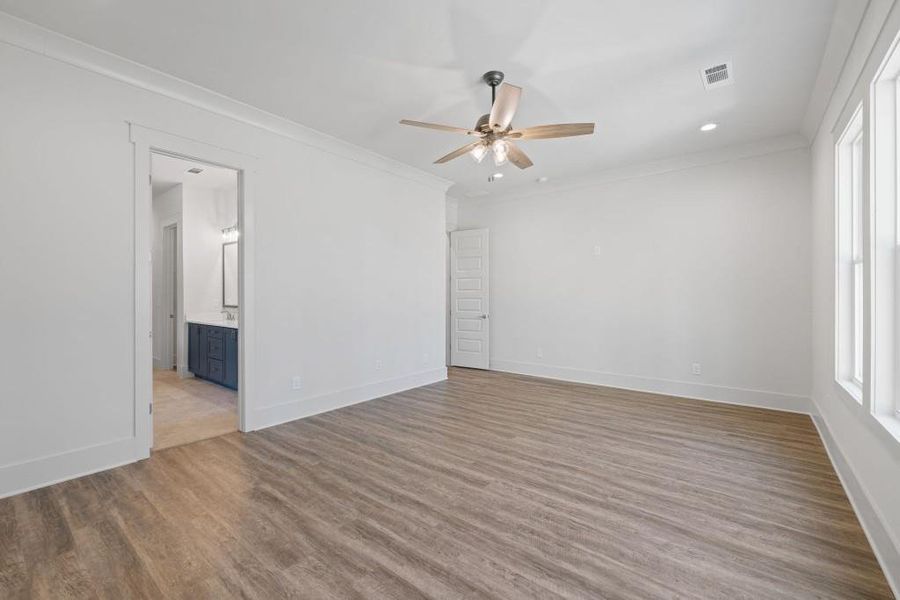 Spacious, unfurnished interior of a new home in Arden on Lanier, Cumming (Image 22).