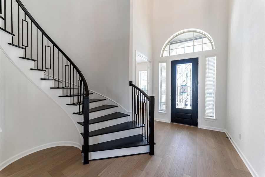 Spacious, unfurnished interior of a new home in Green Meadows, Celina (Image 21).