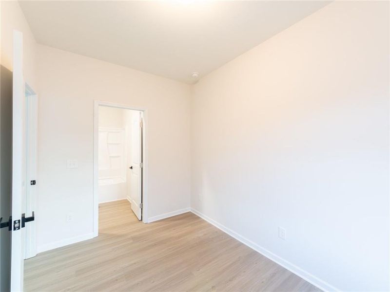 Spacious, unfurnished interior of a new home in , Cartersville (Image 28).