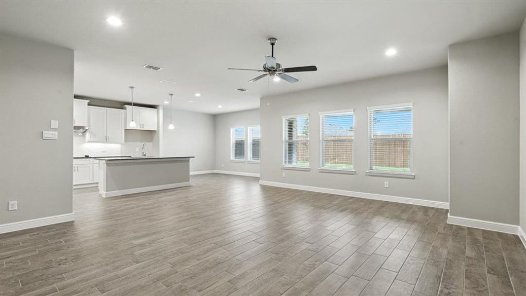 Spacious, unfurnished interior of a new home in Retta Estates, Mansfield (Image 11).